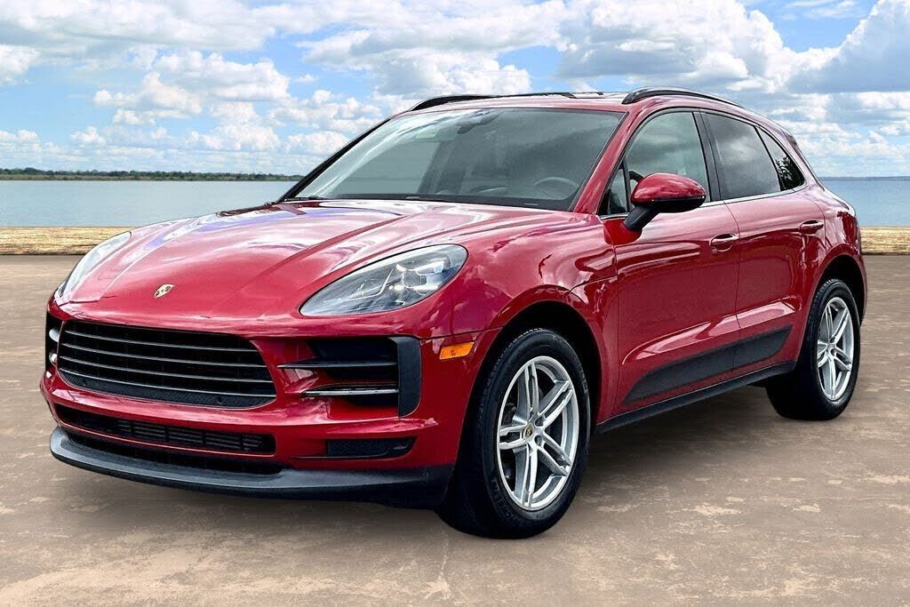 2019 PORSCHE Macan