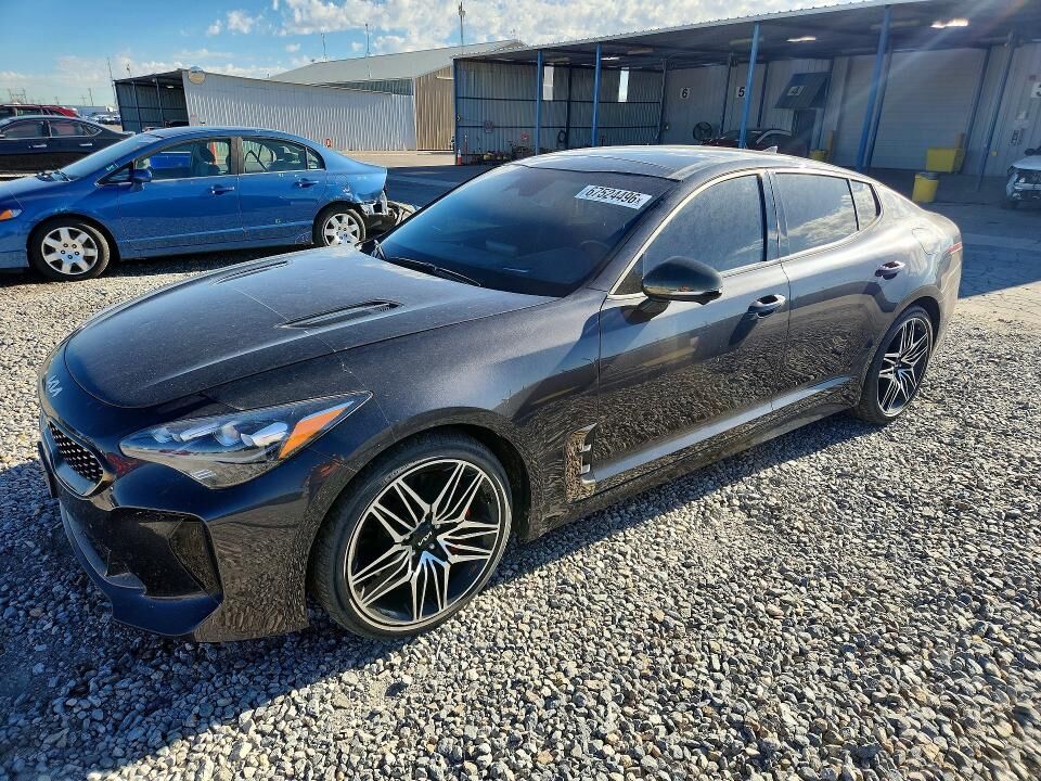 2023 KIA Stinger