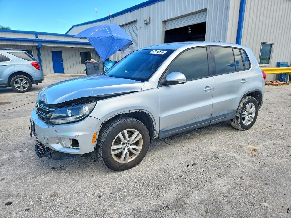 2013 VOLKSWAGEN Tiguan
