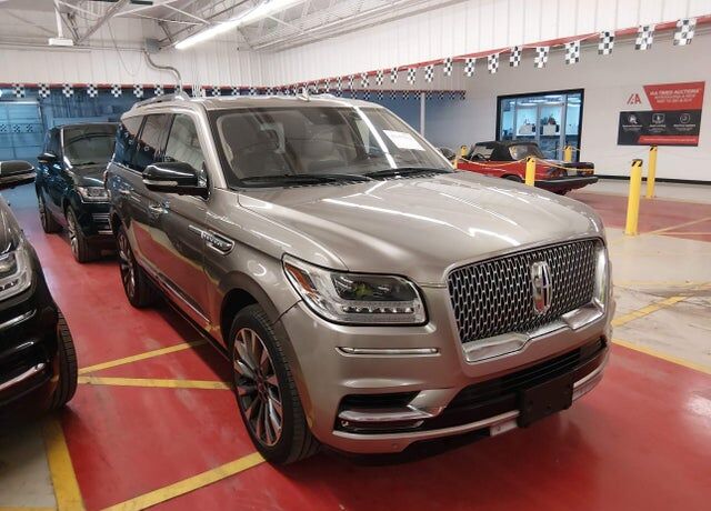 2019 LINCOLN Navigator