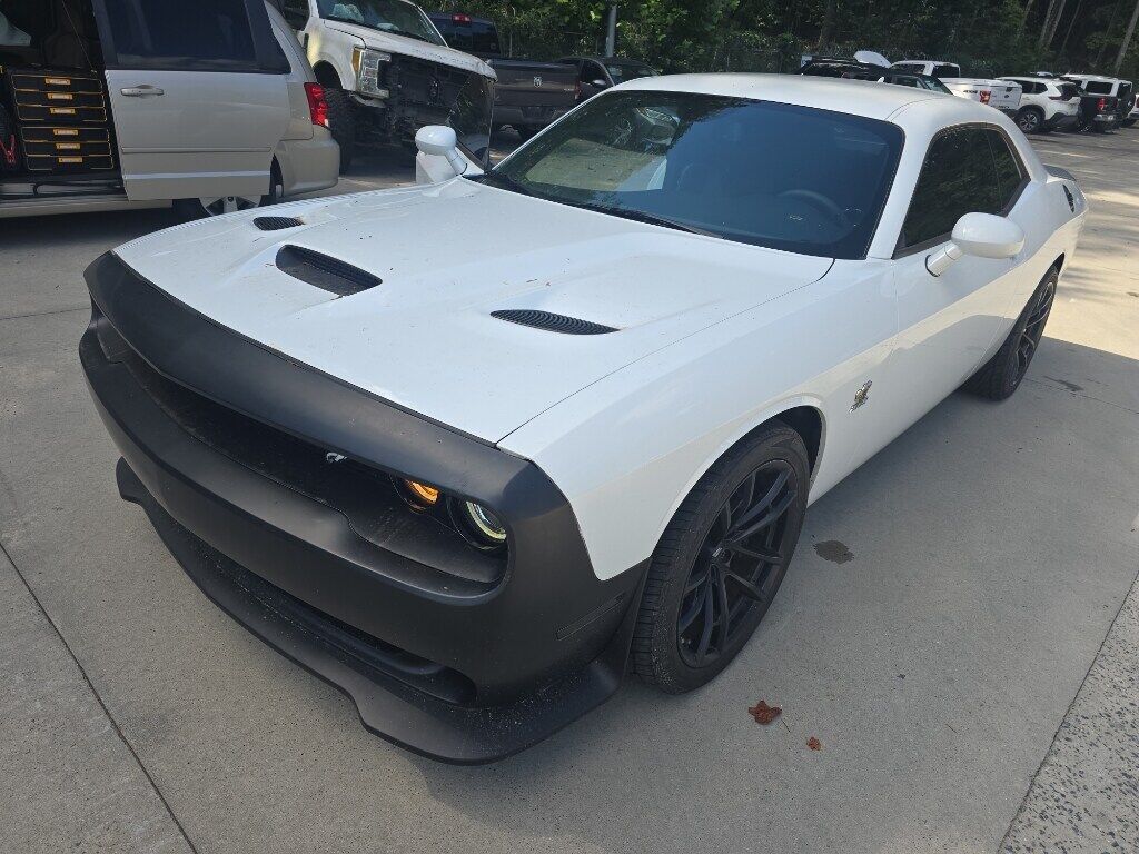 2021 DODGE Challenger