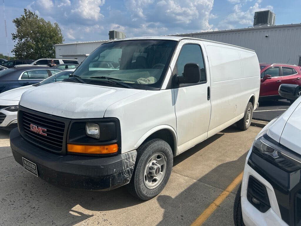 2008 GMC Savana