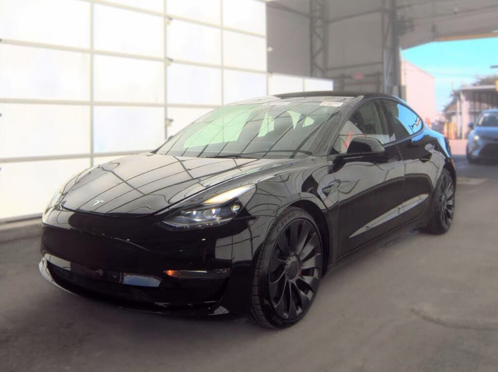 2023 TESLA Model 3