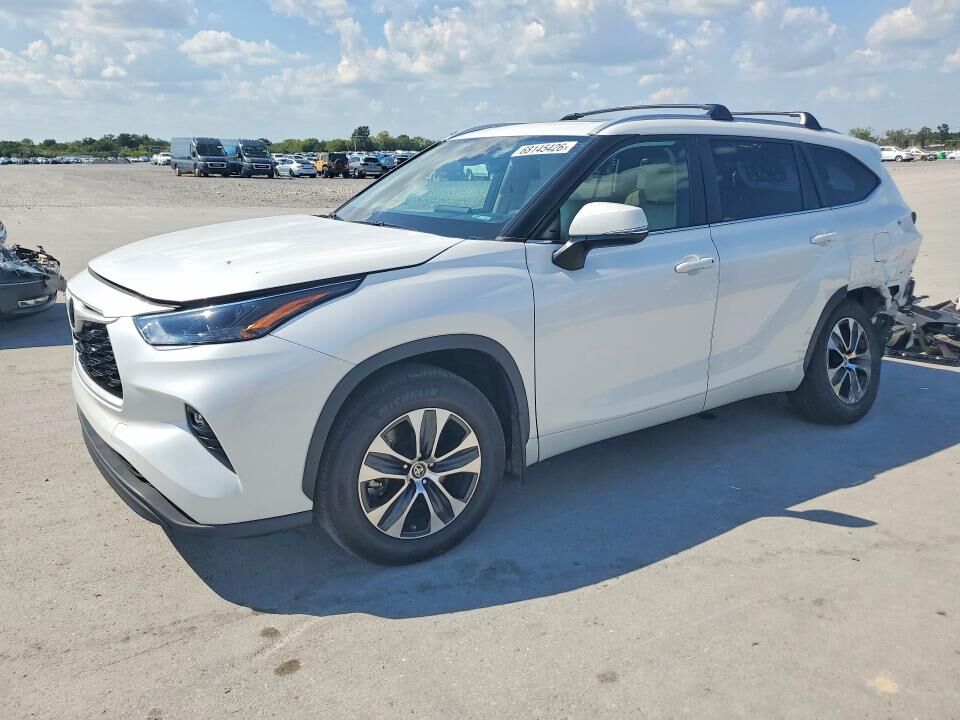 2024 TOYOTA Highlander