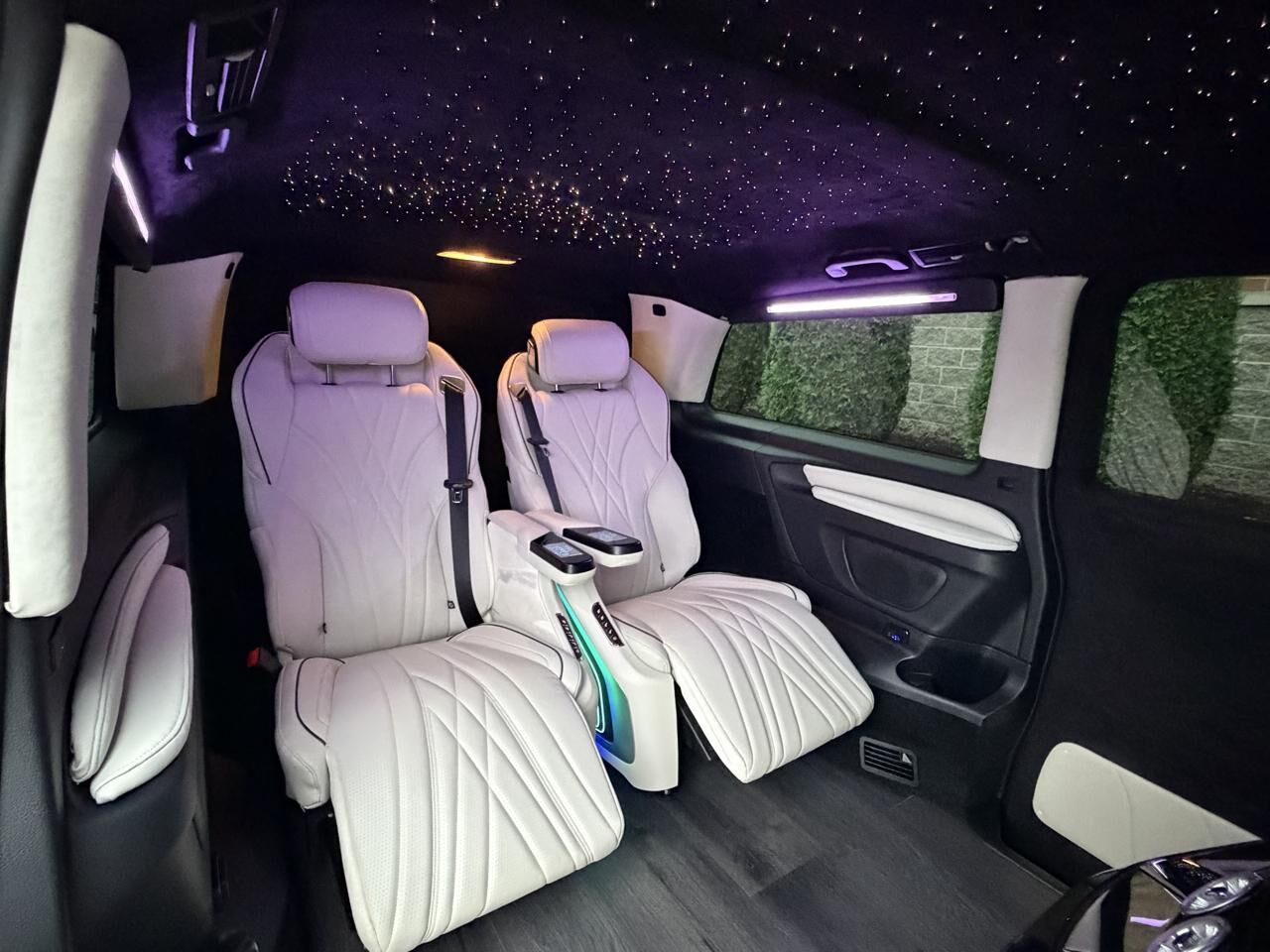 2022 MERCEDES-BENZ METRIS