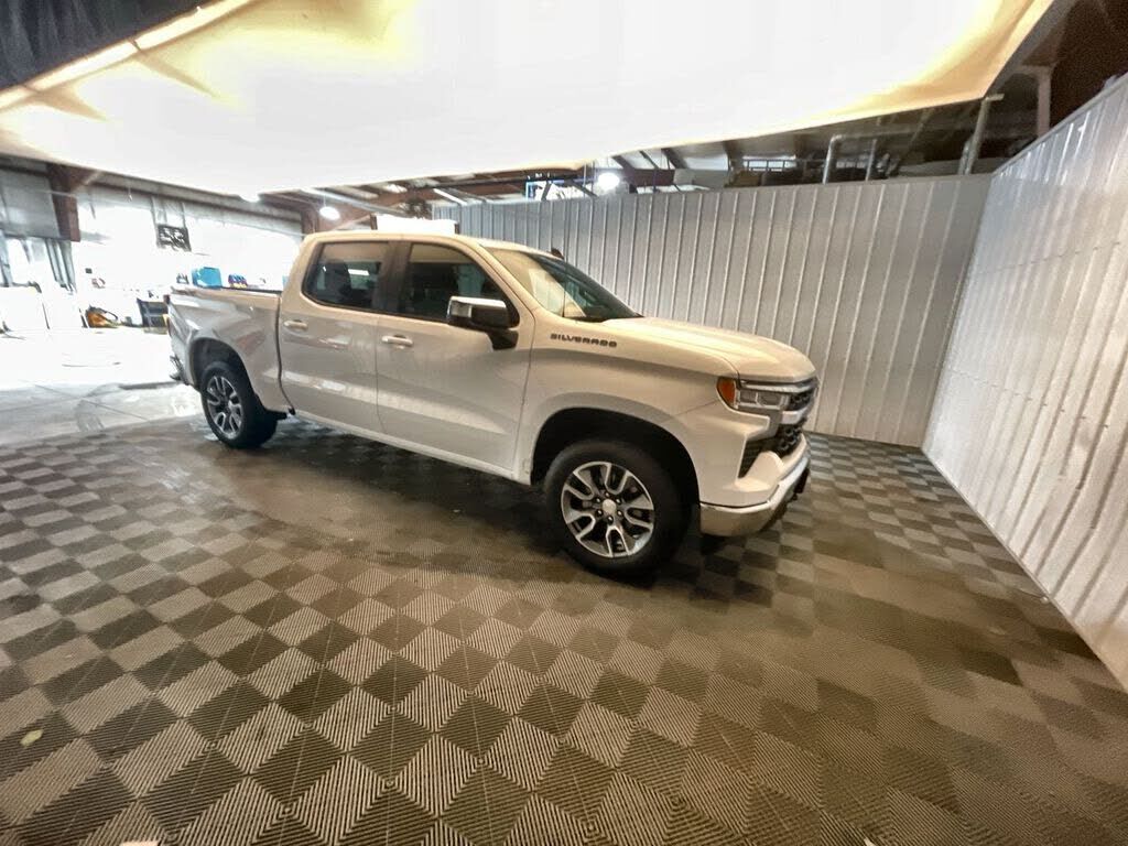 2023 CHEVROLET Silverado