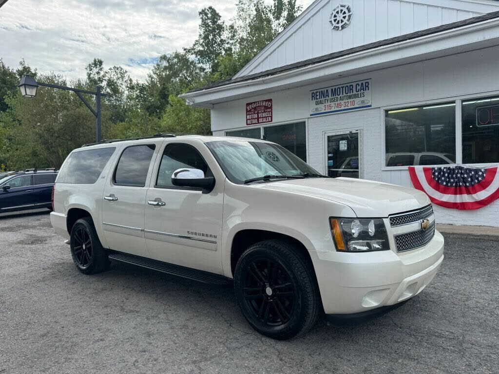 2013 CHEVROLET Suburban