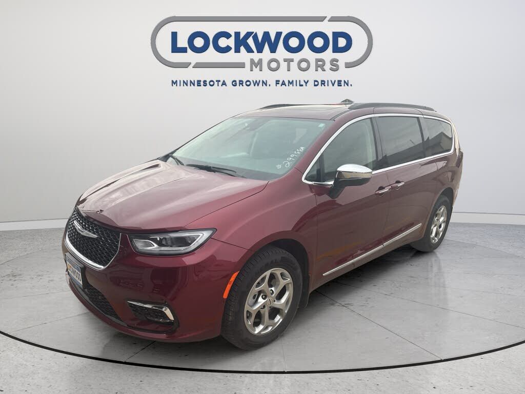 2023 CHRYSLER Pacifica
