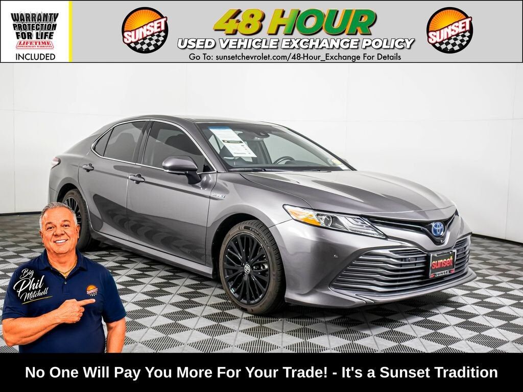 2020 TOYOTA Camry