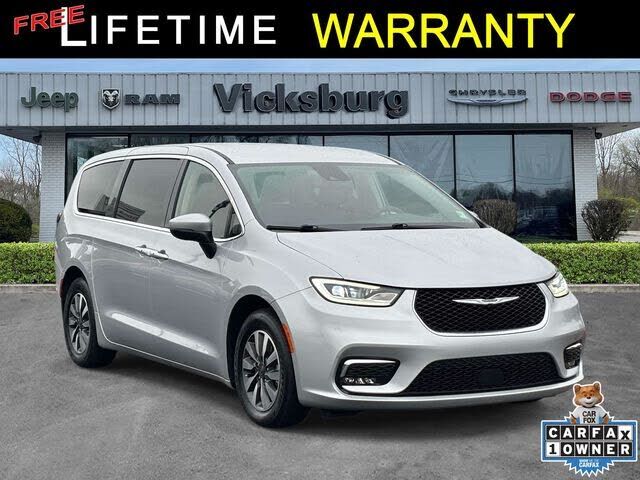 2023 CHRYSLER Pacifica