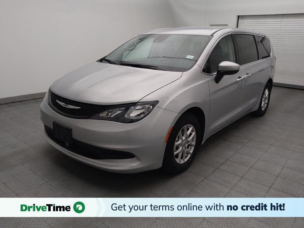 2023 CHRYSLER Voyager