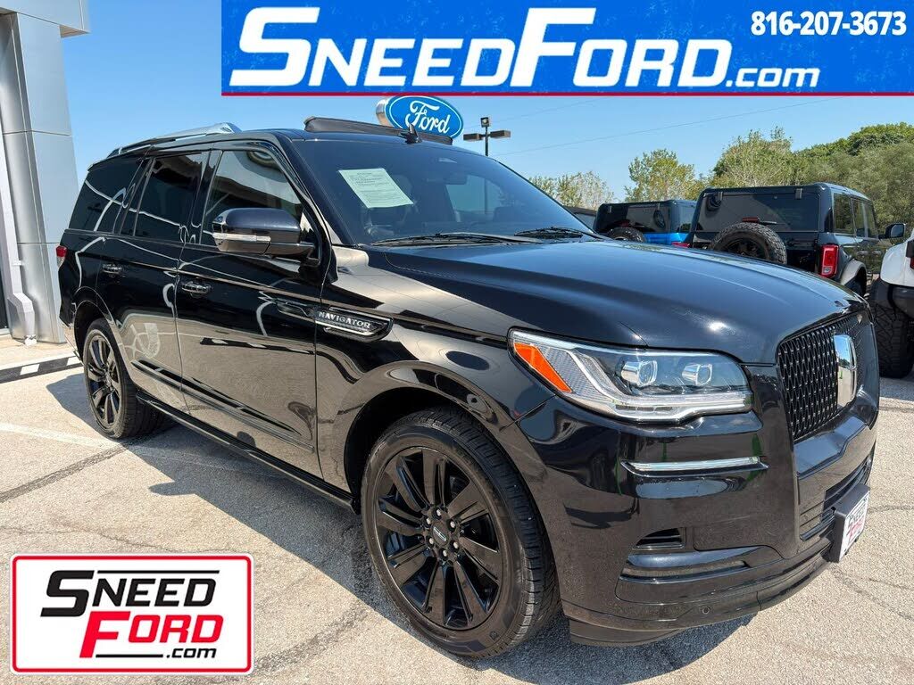 2022 LINCOLN Navigator