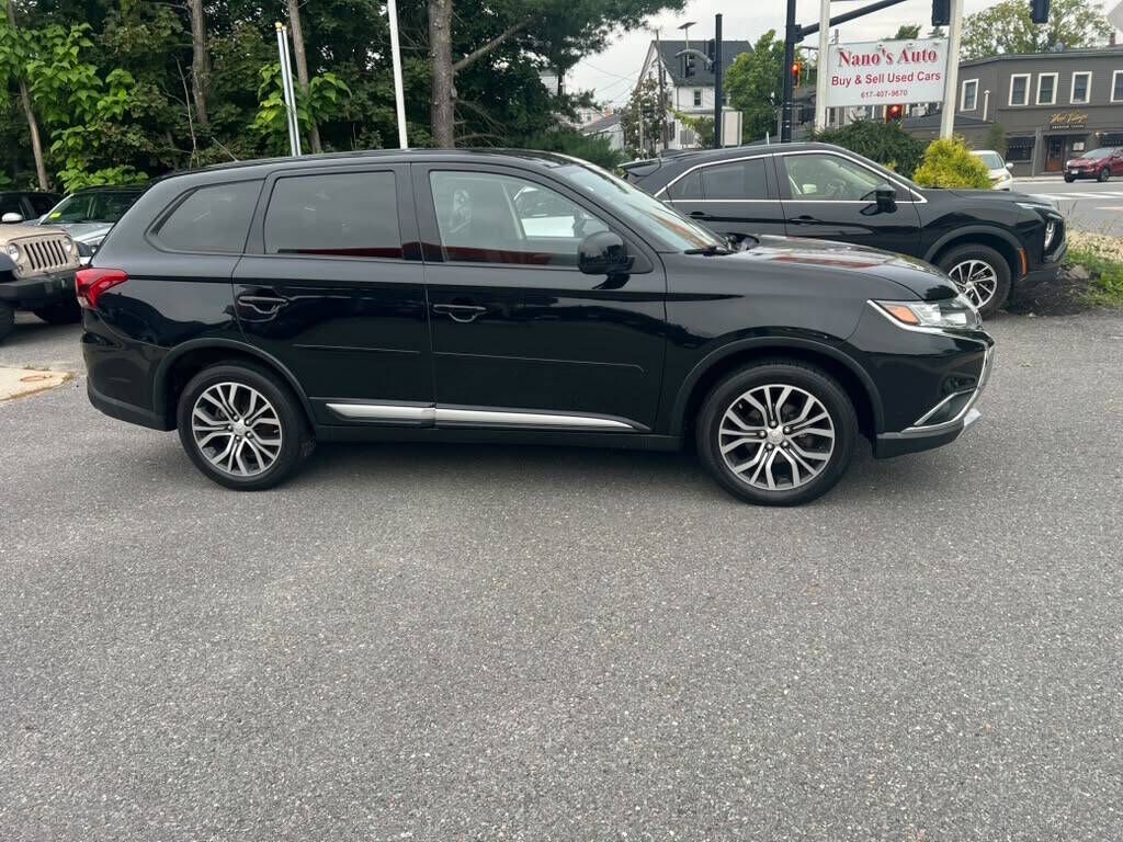 2016 MITSUBISHI Outlander