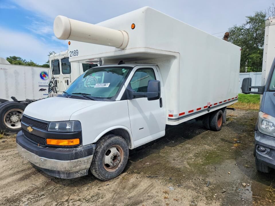 2021 CHEVROLET Express