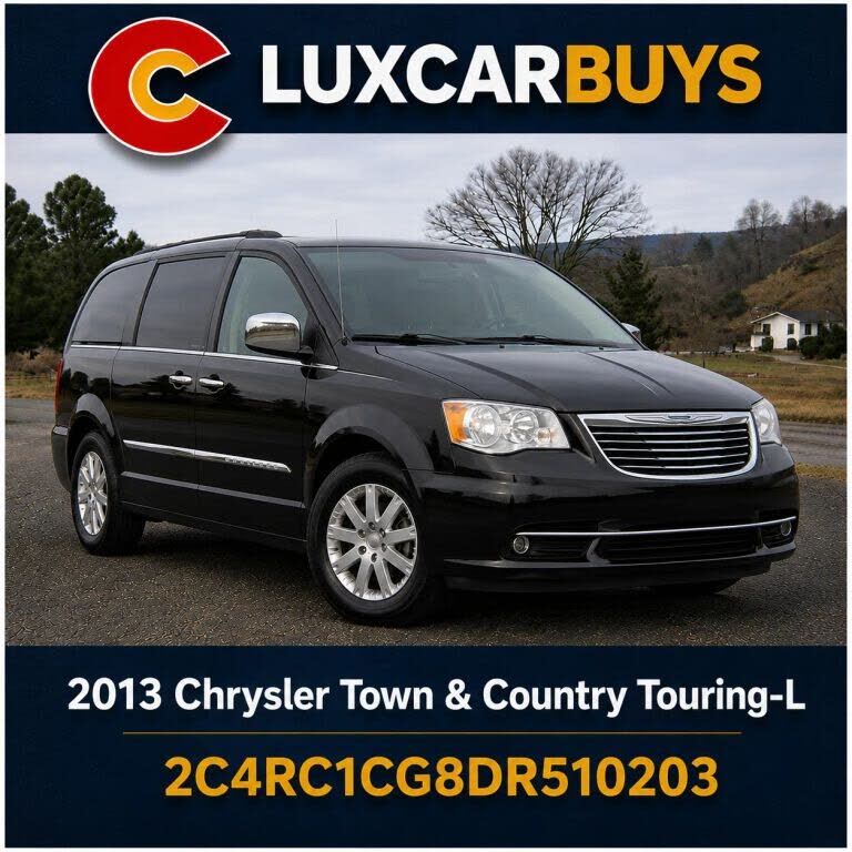 2013 CHRYSLER Town and Country