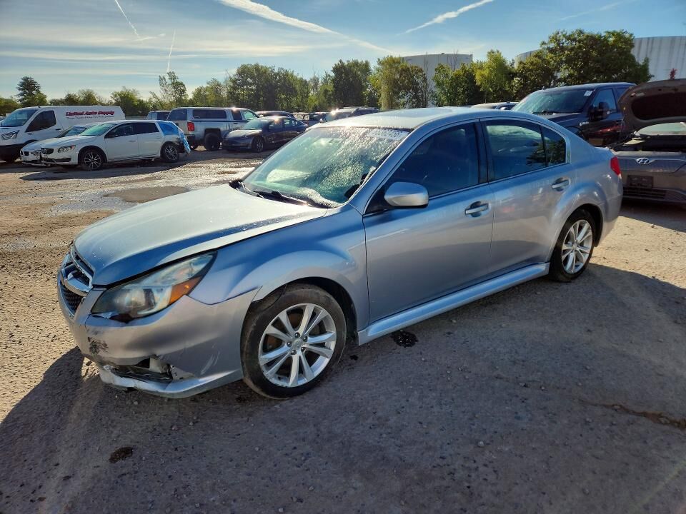 2013 SUBARU Legacy