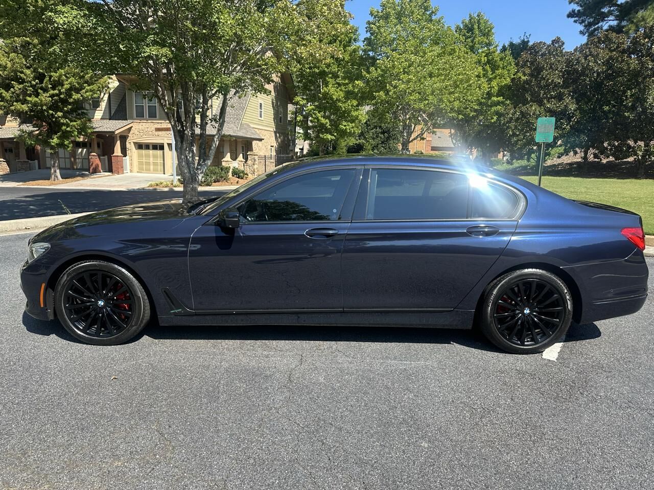 2017 BMW 740i