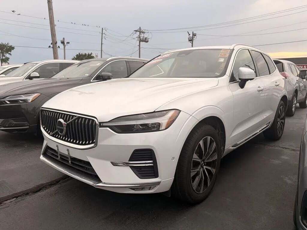 2023 VOLVO XC60