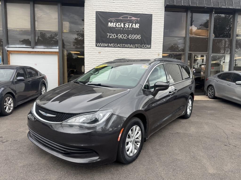 2017 CHRYSLER Pacifica