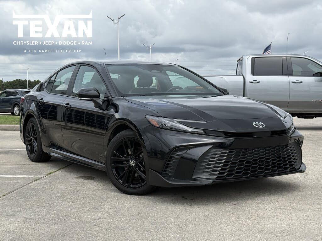 2025 TOYOTA Camry