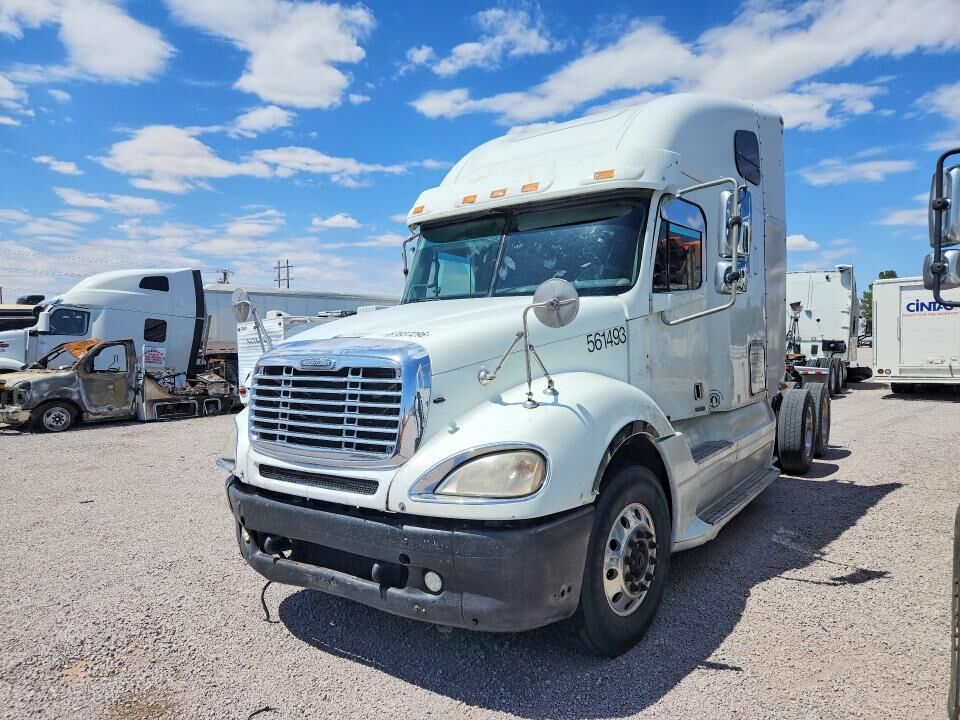 2005 FREIGHTLINER Columbia