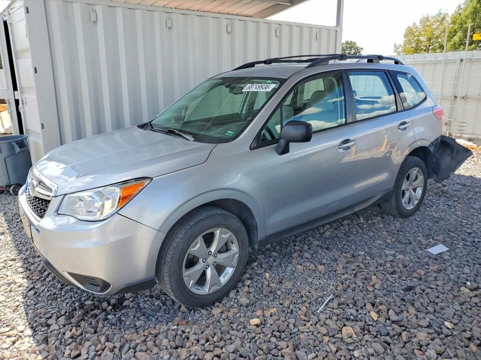 2016 SUBARU Forester
