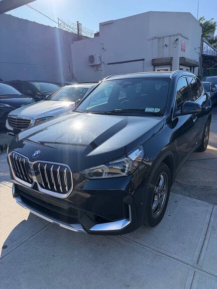 2023 BMW X1