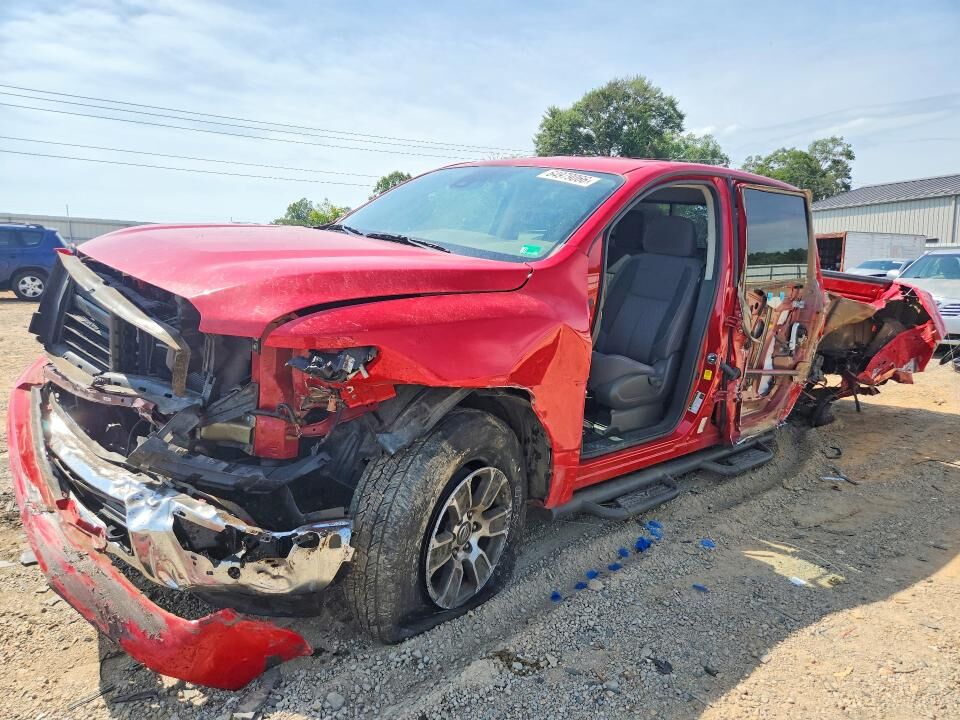 2022 NISSAN Titan