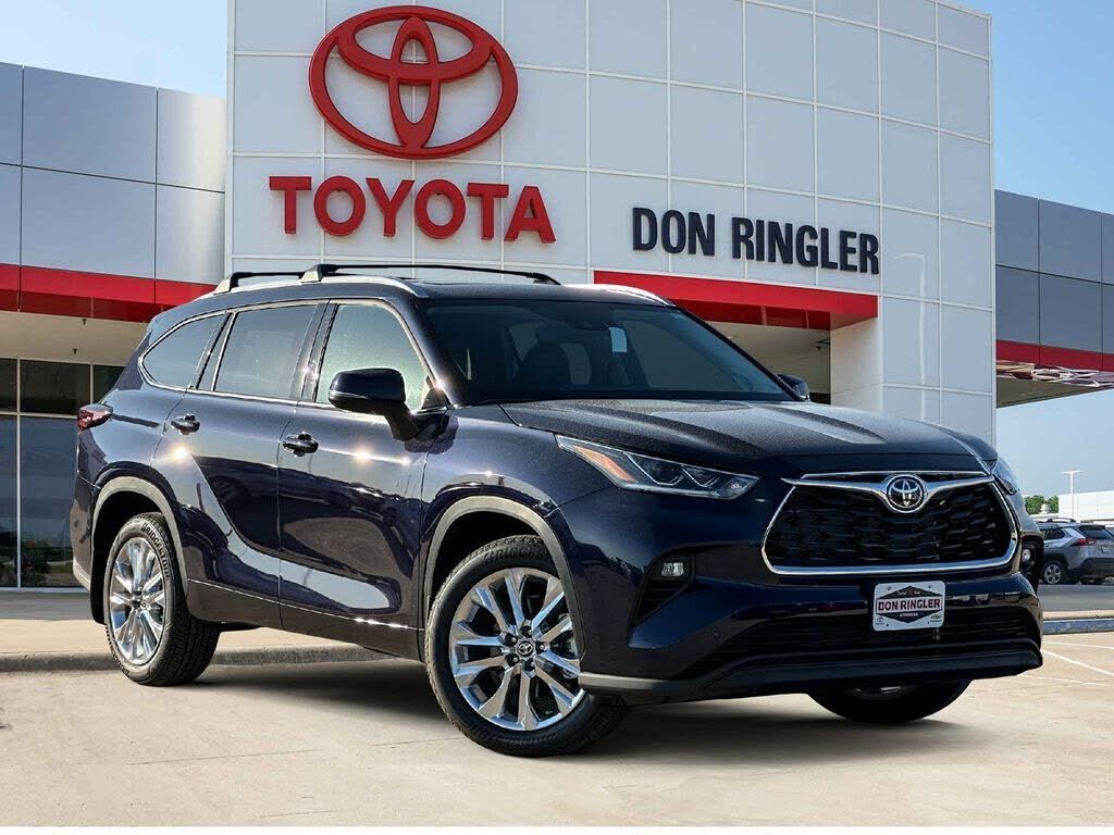 2026 TOYOTA Highlander