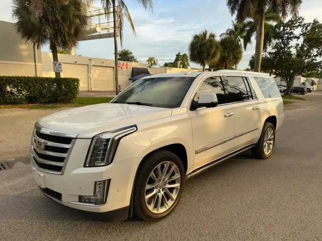 2019 CADILLAC Escalade ESV