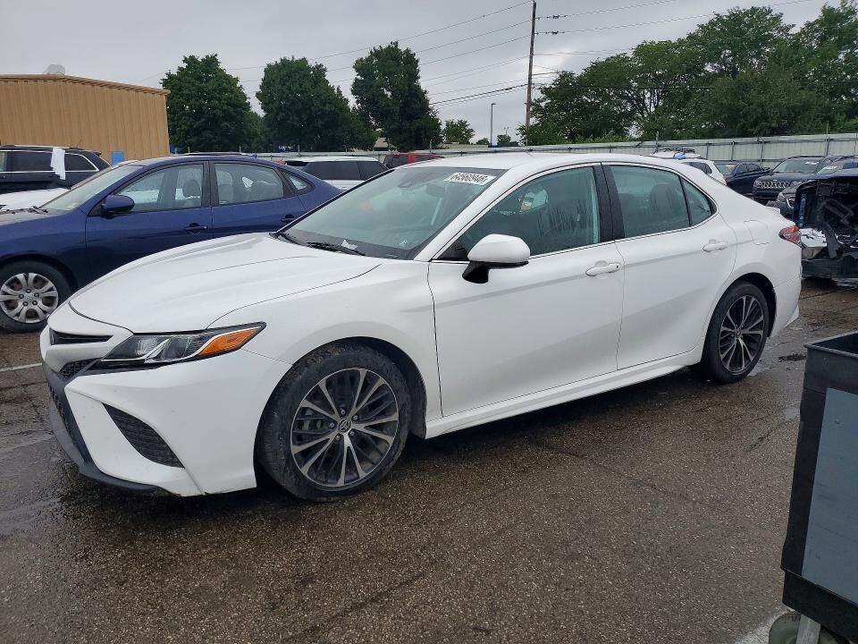 2020 TOYOTA Camry