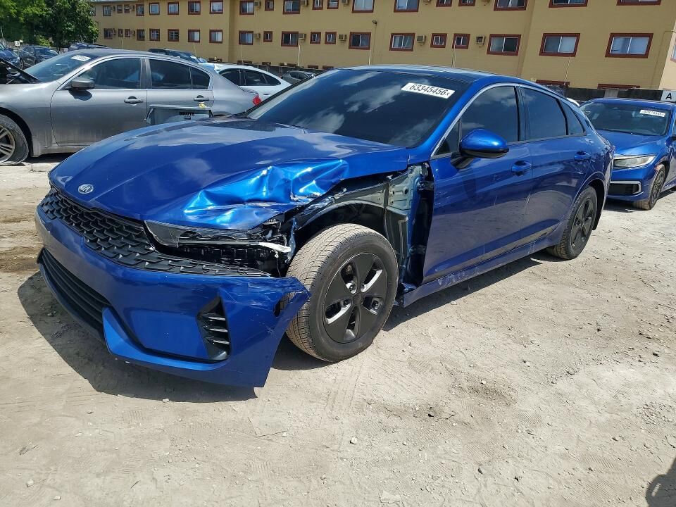 2022 KIA K5