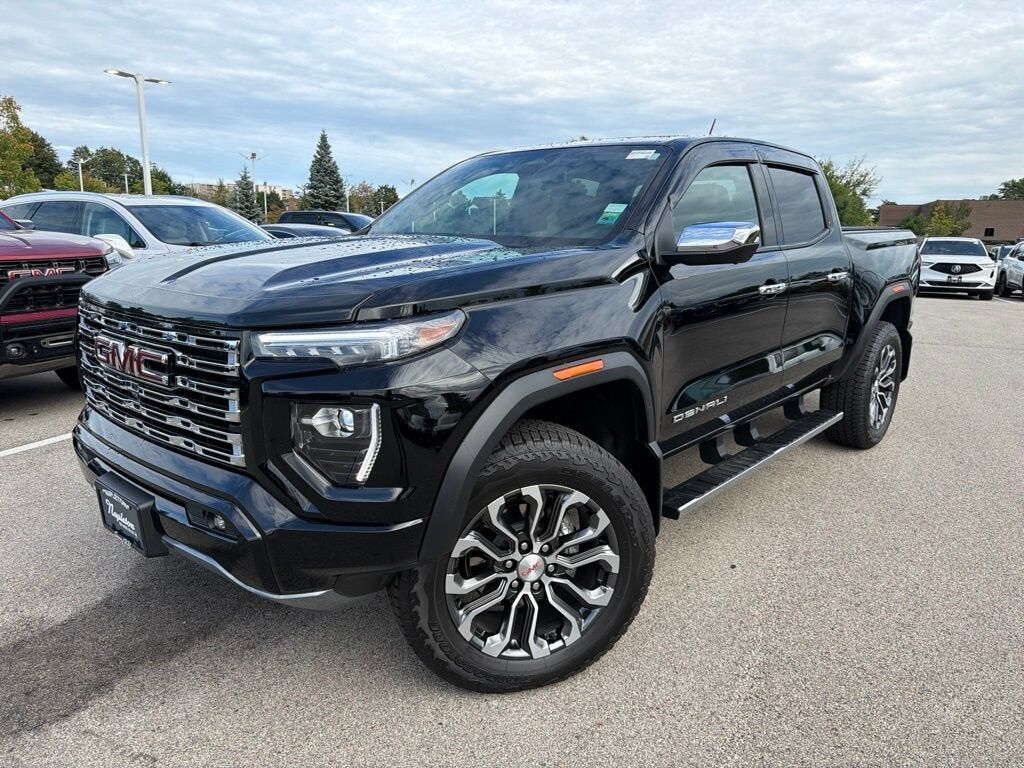 2025 GMC Canyon