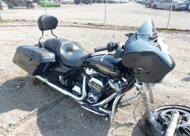2018 HARLEY DAVIDSON FLHX / Street Glide