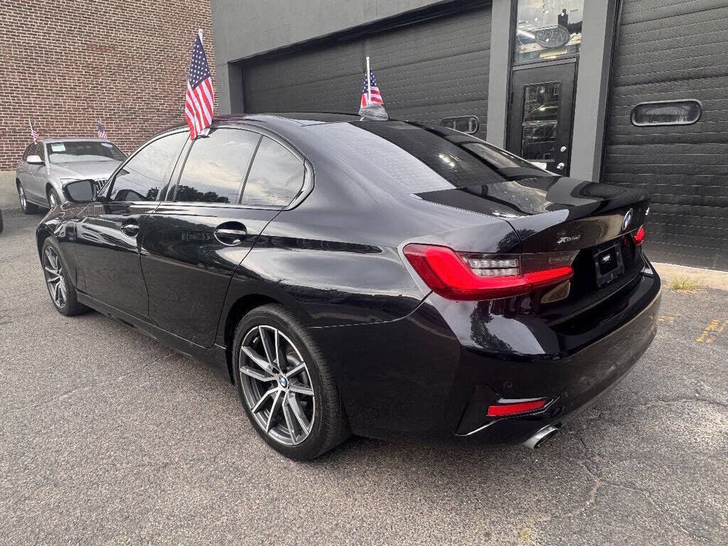 2022 BMW 330i