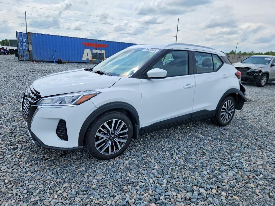 2022 NISSAN Kicks