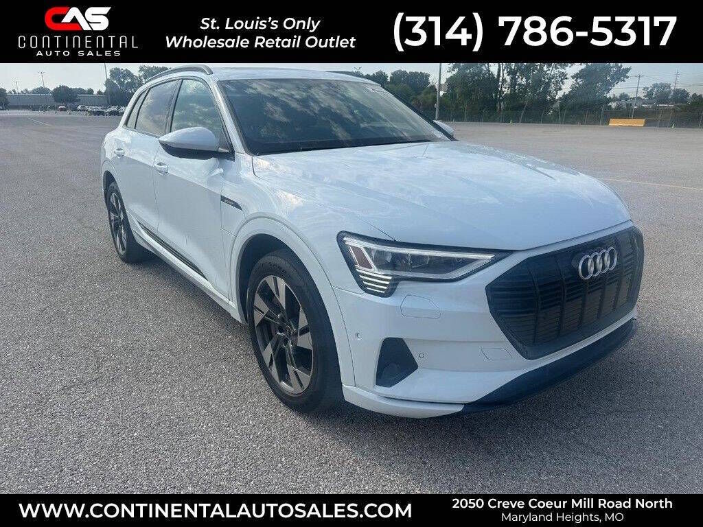 2022 AUDI e-tron