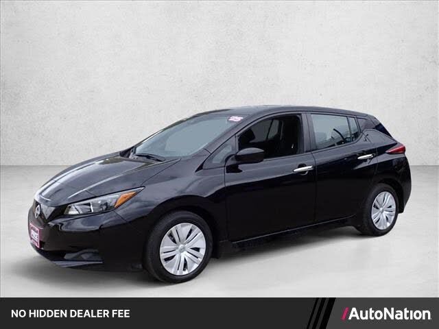 2025 NISSAN Leaf