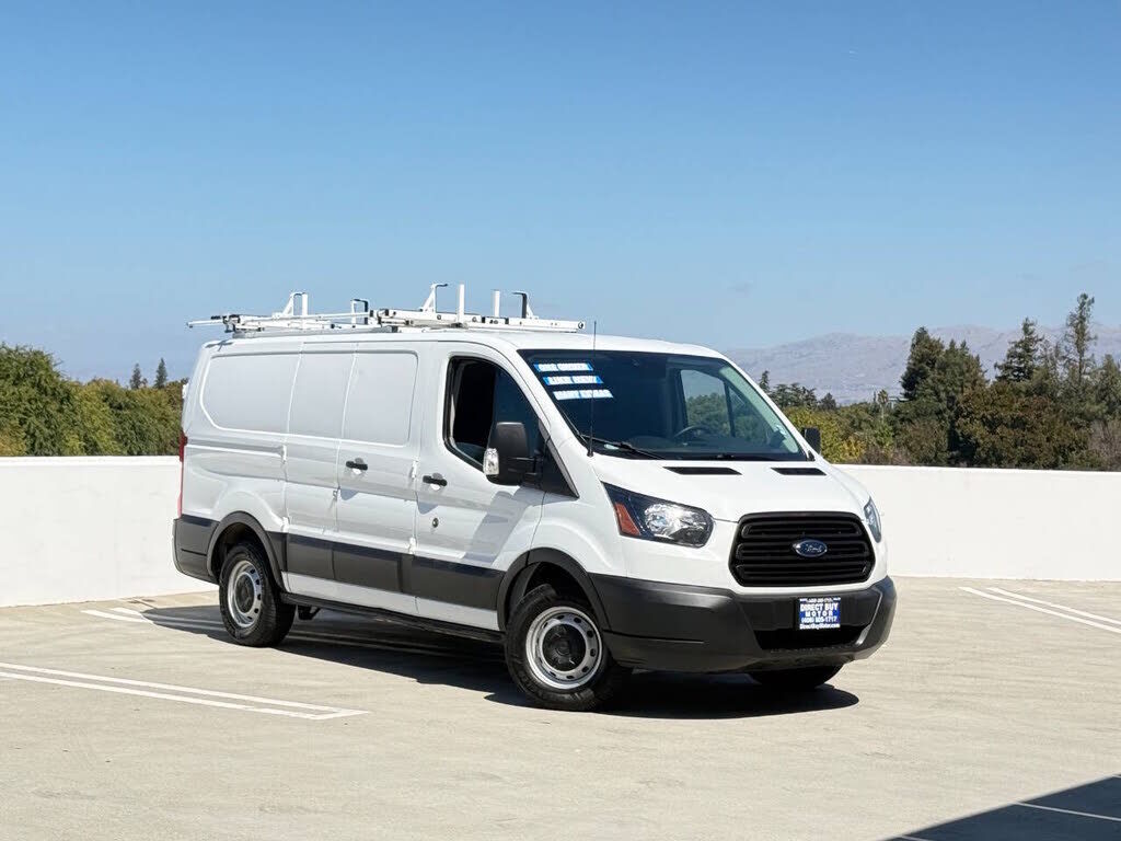 2019 FORD Transit