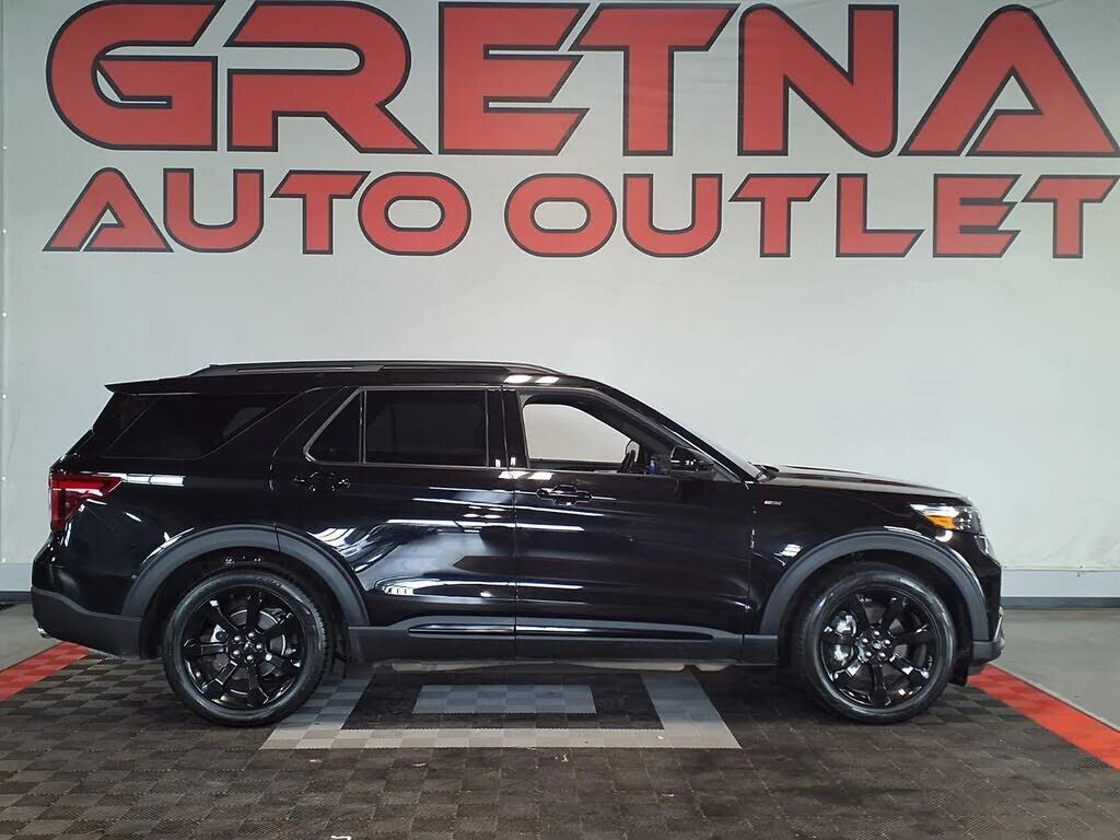 2023 FORD Explorer
