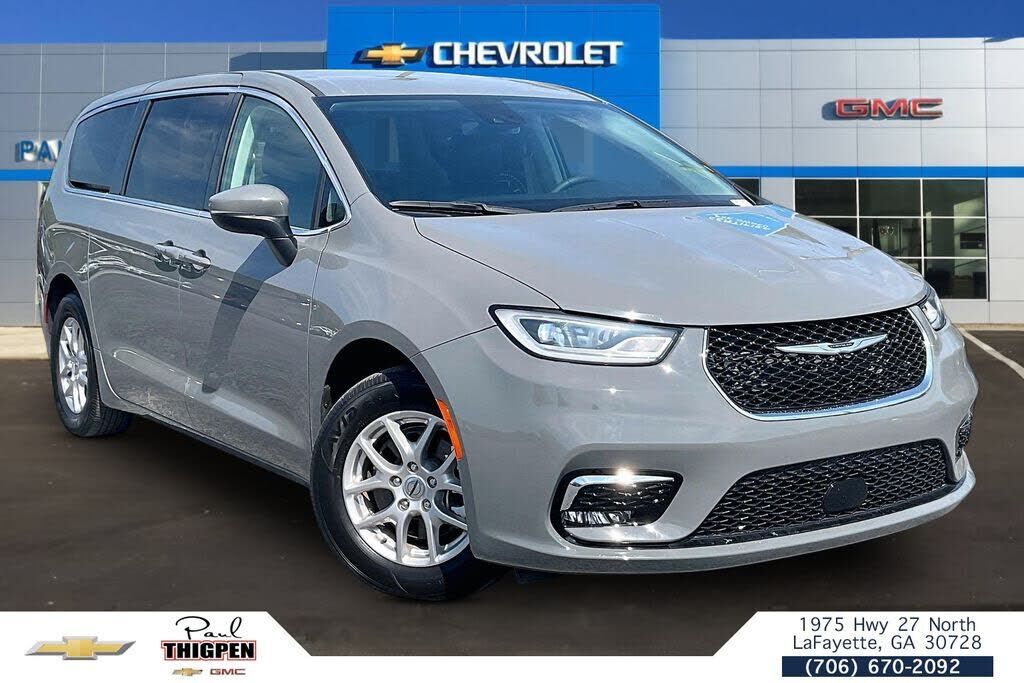 2023 CHRYSLER Pacifica