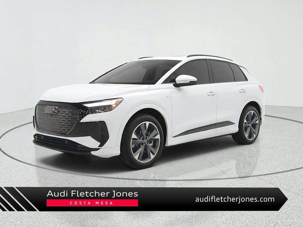 2024 AUDI Q4