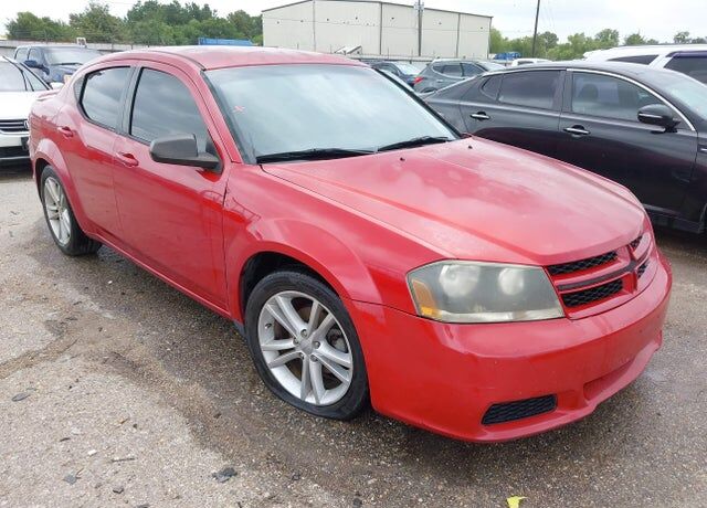 2014 DODGE Avenger