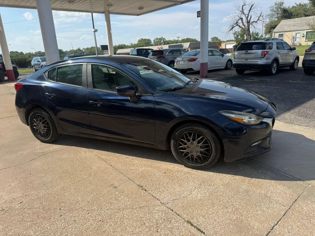 2017 MAZDA Mazda3