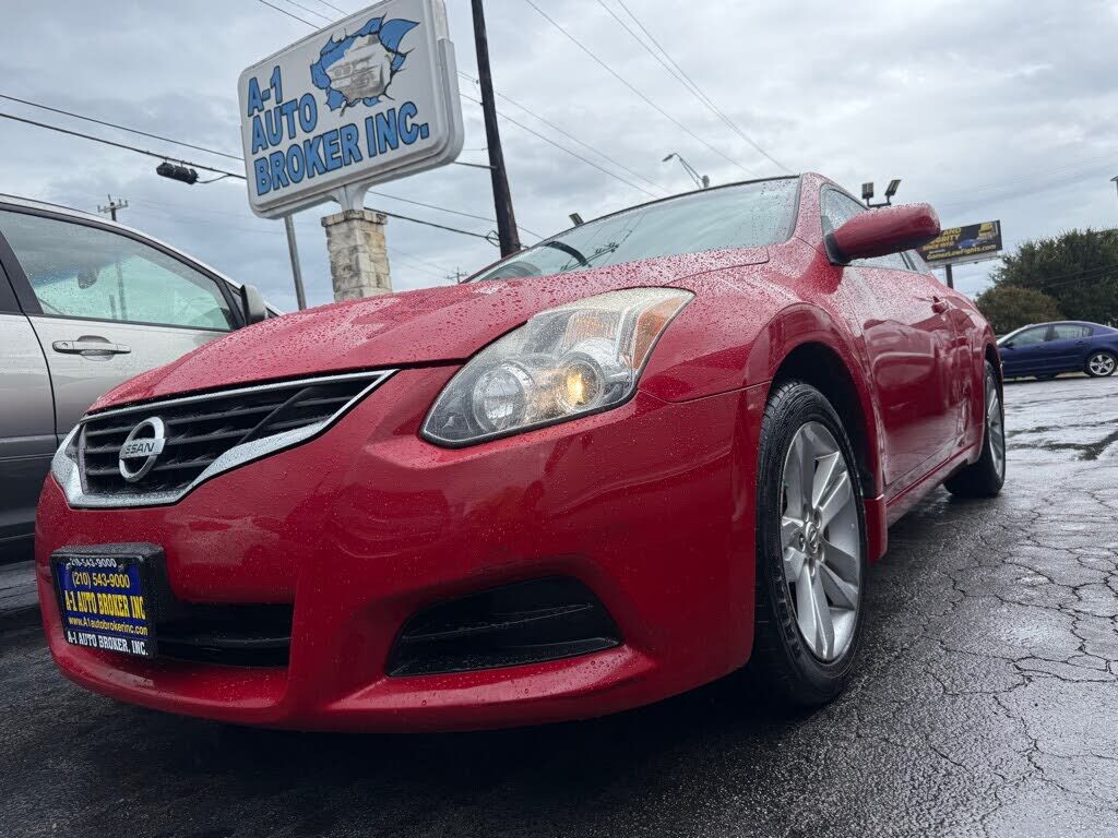 2012 NISSAN Altima