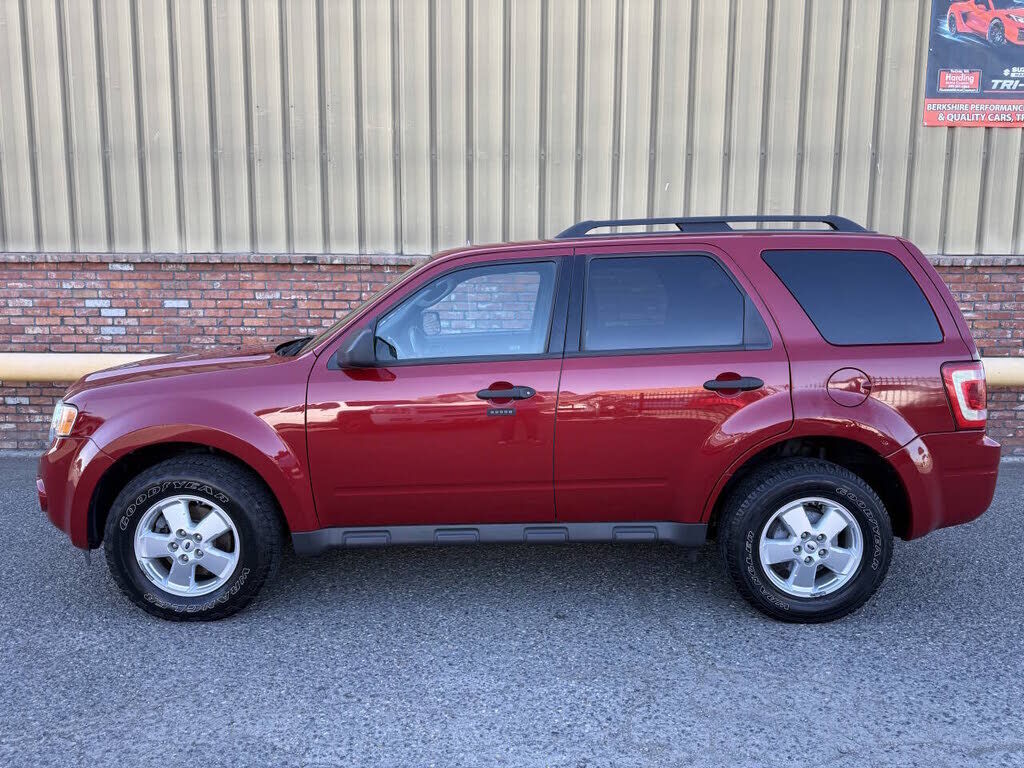 2011 FORD Escape