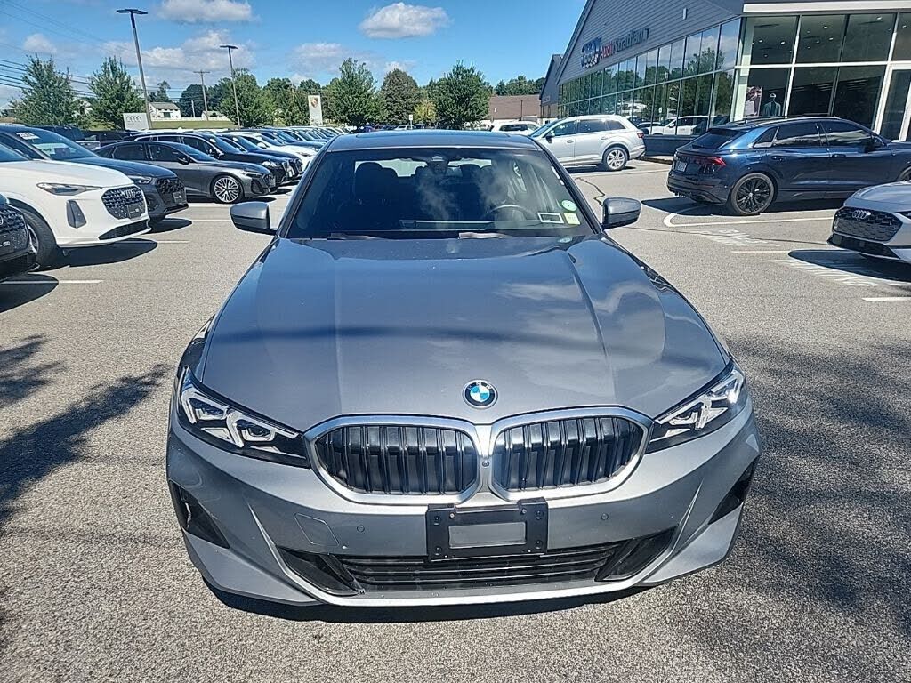 2023 BMW 330i