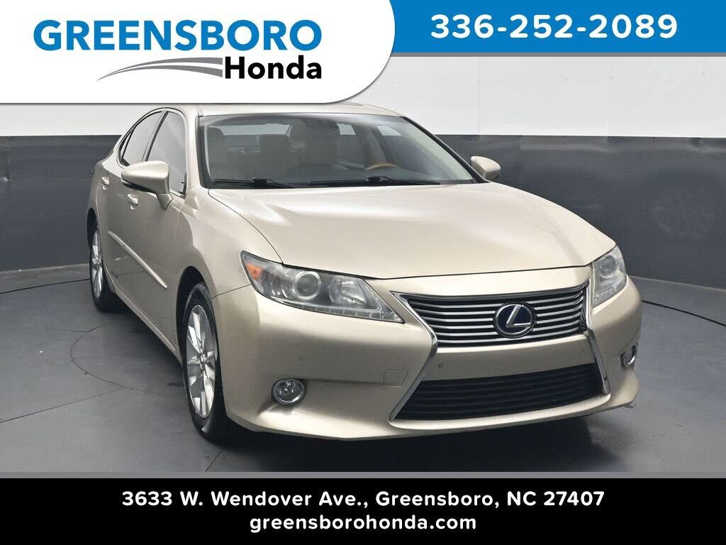 2013 LEXUS ES