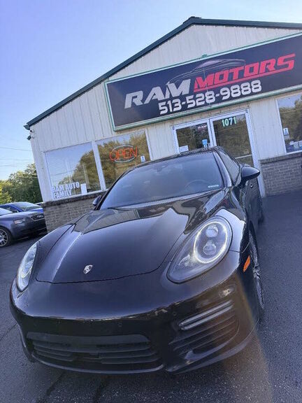 2015 PORSCHE Panamera