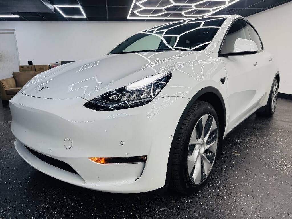 2021 TESLA Model Y